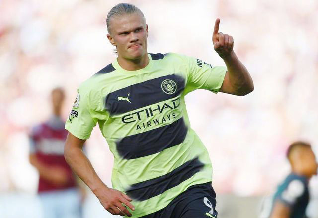  英超揭幕战曼城六球横扫，哈兰德戴帽创纪录  